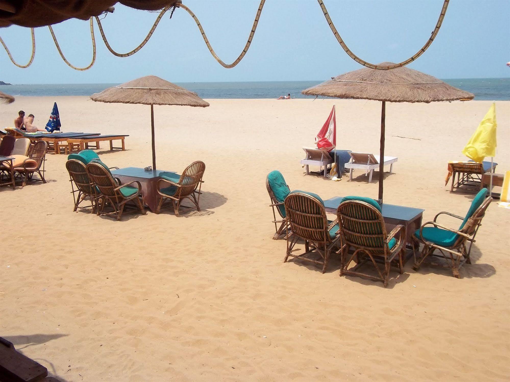 Tivai Beach Cottages Calangute Buitenkant foto